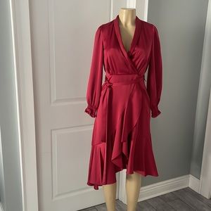TAYLOR Red Long Sleeve Satin Wrap Dress REF Burgundy Small